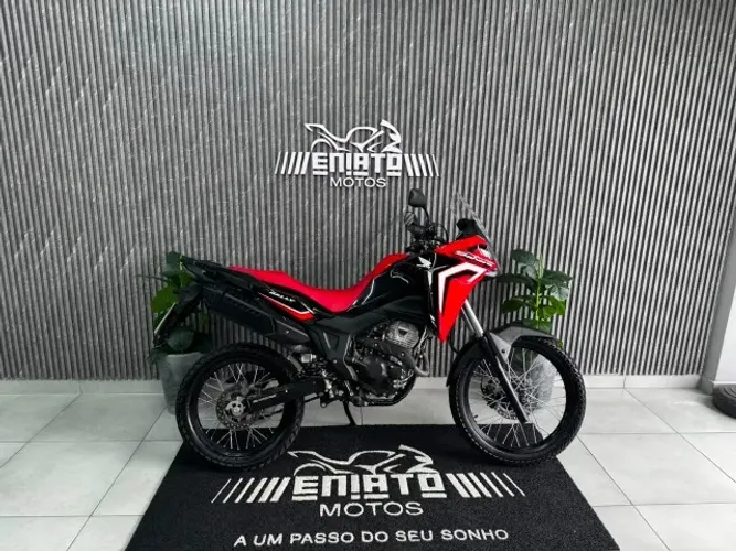 HONDA SAHARA 300 RALLY 2024