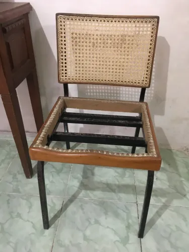 Cadeira de palhinha (precisa de reparos)