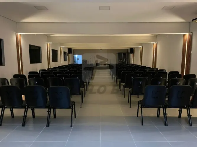 Salão Comercial para venda e locação no bairro Jardim Irene em Santo André - SP.