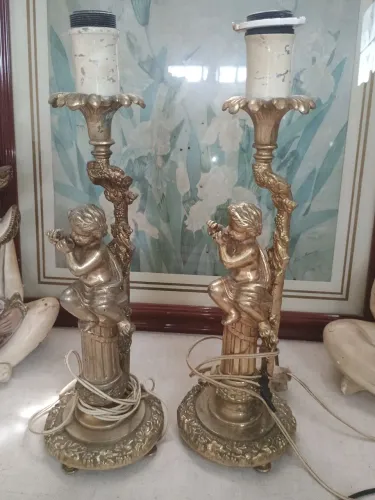 Par de Abajures / Luminárias Antigas em Bronze - Querubim Tocador de Flauta