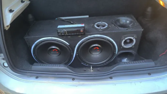 Som automotivo completo