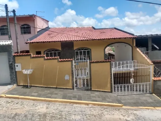 Locação de casa de 2 quartos c/dependência e espaço gourmet no bairro São Jorge