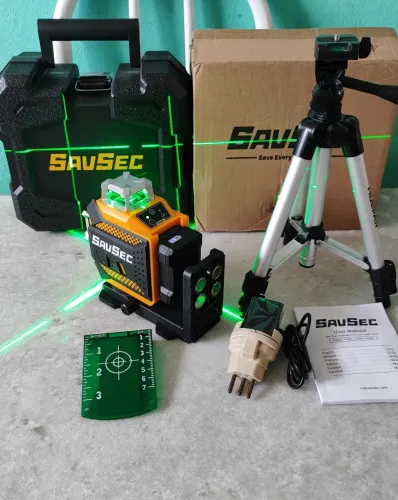 Nível A Laser SAVSEC 12 Linhas A Bateria Com Maleta e Tripé <br>