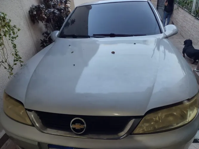 Chevrolet Vectra CD 2.2 16V / 2.0 16V Mec./aut. 2002