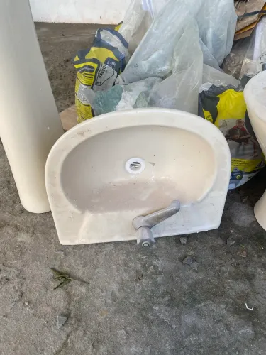 Vaso sanitario pia banheiro