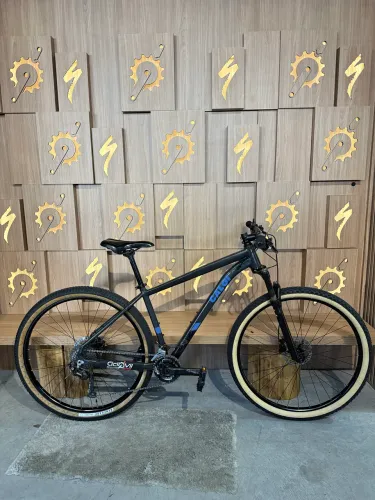 Bicicleta Explorer comp 29