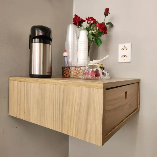 Kit de Prateleiras em MDF + Gaveteiro Suspenso