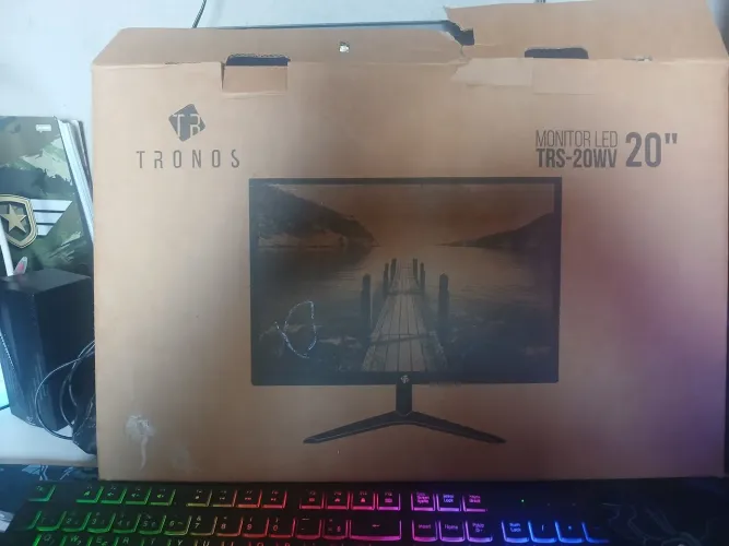 Monitor 20"