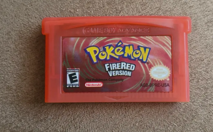 Jogo Pokemon FireRed Game Boy (Faço olx pay)