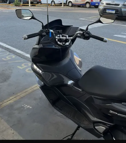 HONDA PCX 2024 EXTREMAMENTE NOVA E BEM CUIDADA, APENAS 10.000KM RODADOS