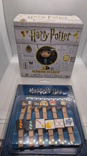 Conjunto Harry Potter: colecionável e prendedores