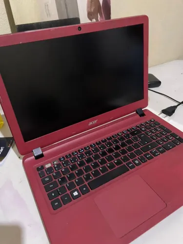 Notebook Acer Es1-572-575Y