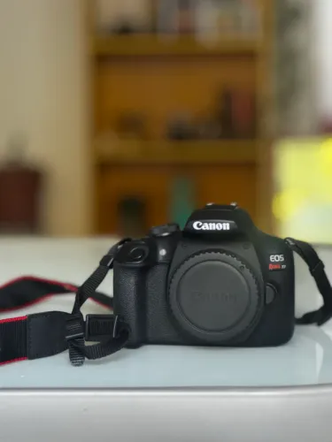 Canon Rebel T7 Kit Completo | 18-55 + 24mm STM | Excelente Estado