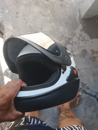 Capacete samarino tamanho 58