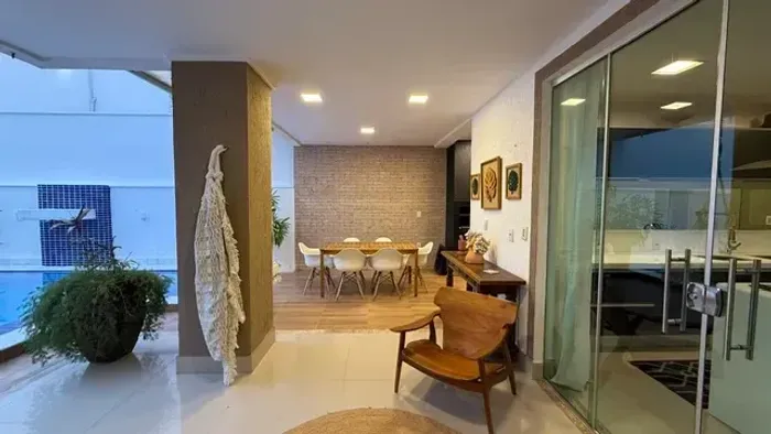 Quatro Suítes com Espaço Gourmet e Piscina