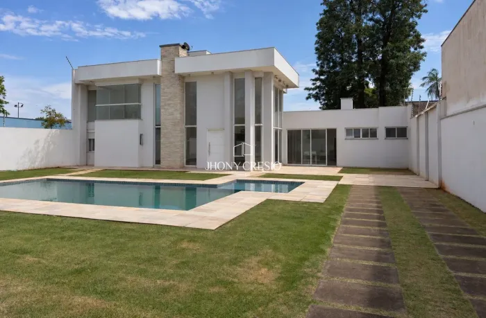 Imóvel comercial e residencial, indicado para área médica.