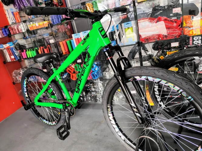Gios 4TRIX freio hidráulico Shimano 