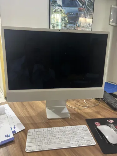 iMac com chip Apple SSD 512 giga 24 polegada 