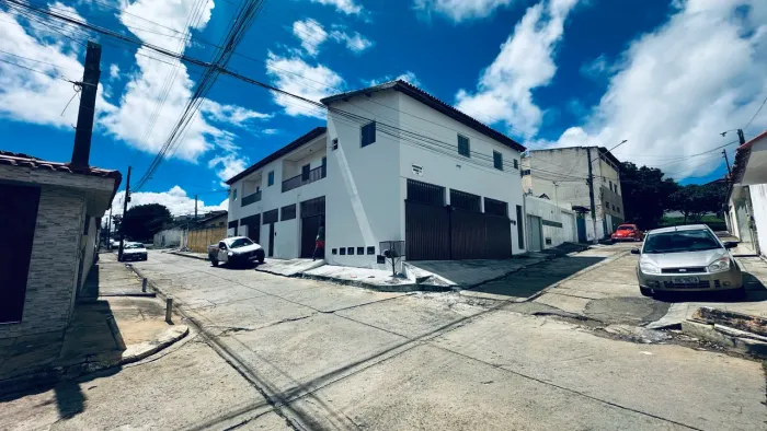 Alugo AP 2/4 na Urbis 1