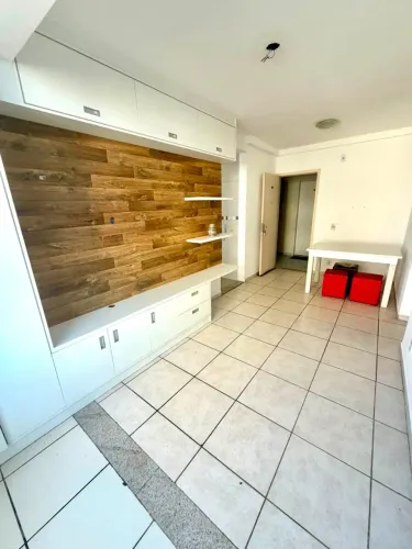 Imóvel para venda tem 50 metros quadrados com 2 quartos em Cavaleiros - Macaé - RJ