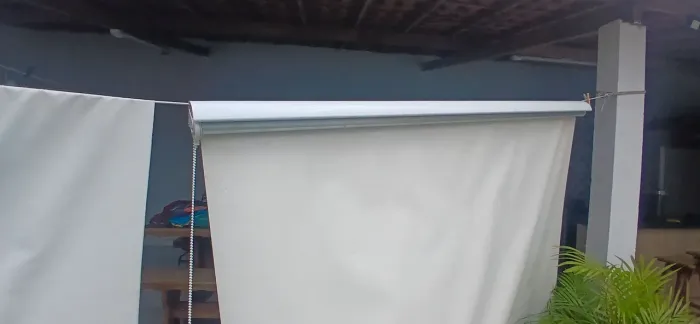 Vende-se duas cortinas originais