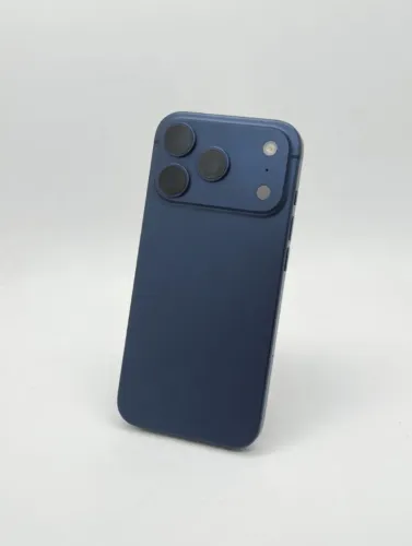 iPhone 17 Pro 256gb Azul - Seminovo - 100% Bateria - Retirada em Loja Física em BH