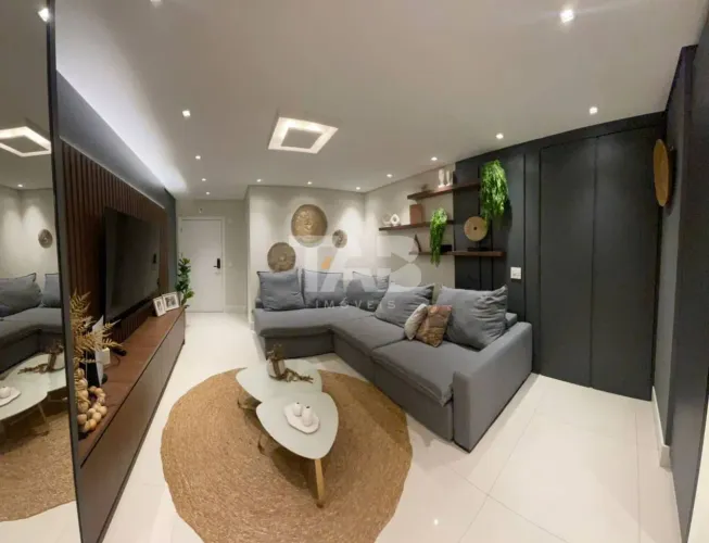 Apartamento diferenciado frente mar