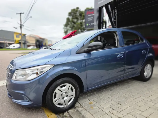 Chevrolet Onix Hatch LT 1.0 8V Flex Power Mec. 4P 2015
