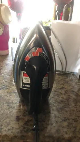 Ferro de Passar a Seco, modelo VFA - Black+Decker