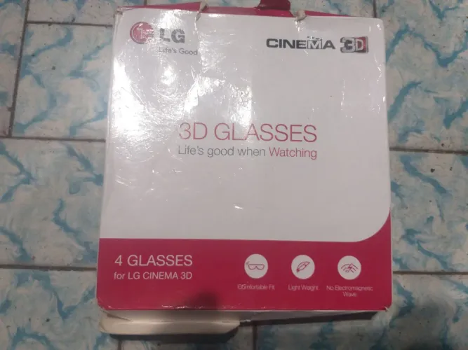 Kit com 4 Óculos 3D LG Cinema 3D