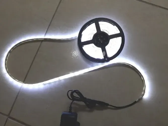 fita de led branca + fonte