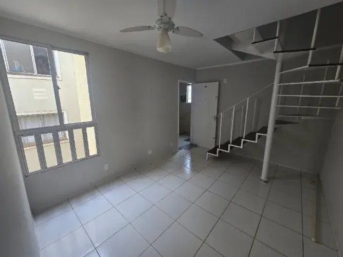 VENDO. APARTAMENTO DUPLEX. PRÓXIMO À UNAERP E DA RUA ARNALDO VICTALIANO. ÓTIMO PREÇO.