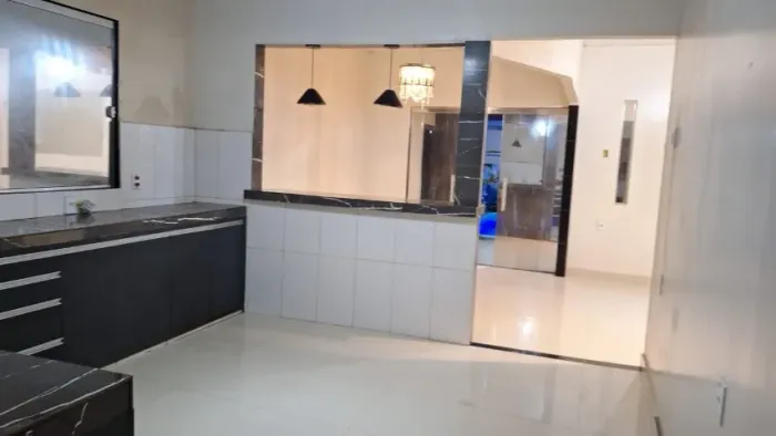 aluga-se 2 casas com 6 quartos, garagem e com piscina e área gourmet no bairro universidad