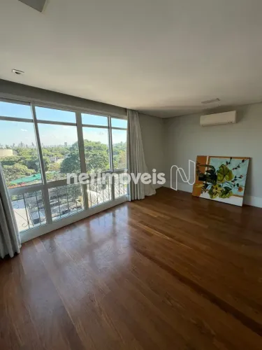 Apartamento em uma das melhores localizações do Jardim América com vista para Club Paulist