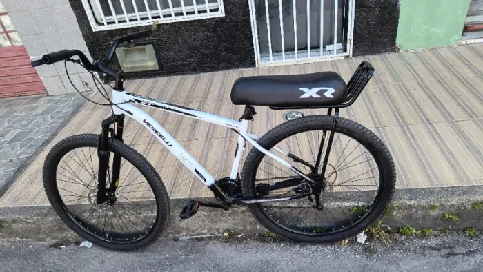 bike GT Aro 29 Com banco XR adaptado e guidão absolute