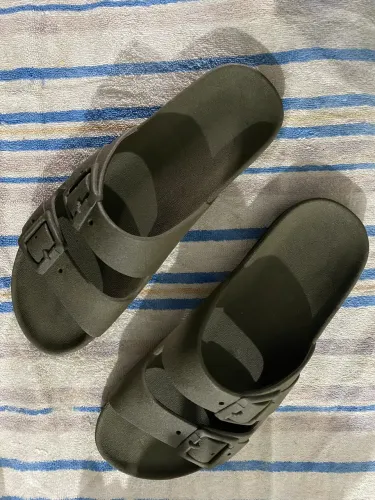 Chinelo americano estilo casual