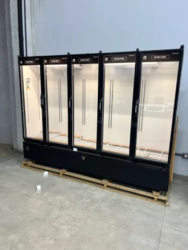 Expositora extra frio pra bebidas ou carne 5 Portas Preto ASVEF5P 220V - Refrimate