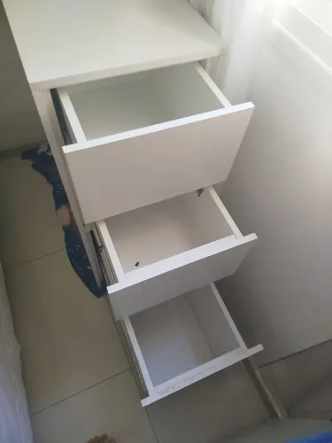 Gaveteiro com baú