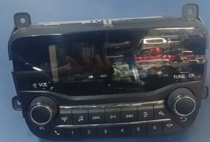 RADIO ORIGINAL FORD