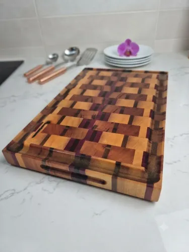 Tábua de Carne Profissional (End-Grain) + Canaleta com Resina