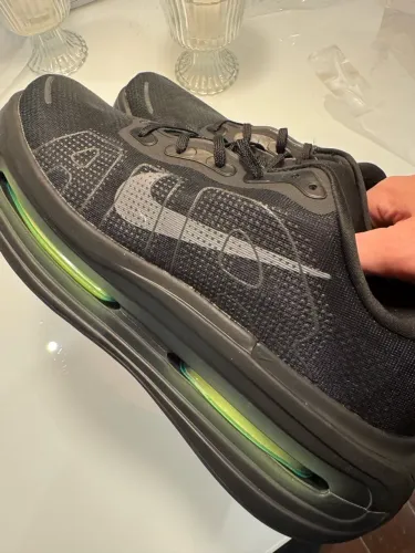 tênis nike air zoom vomero premium preto 44