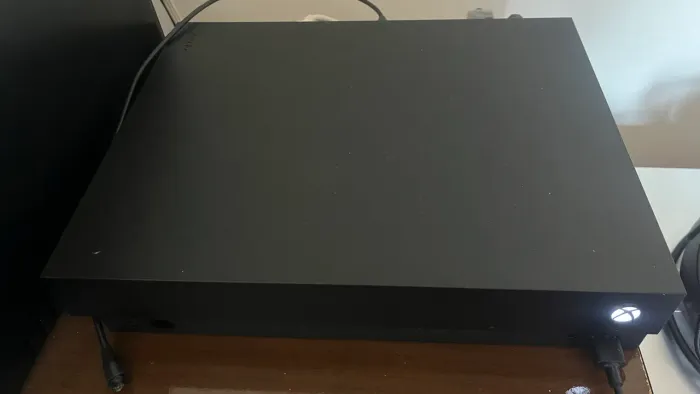 XBOX ONE X - 2Tb SSD.