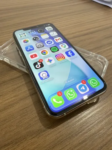 iPhone 11 Pro Branco - Excelente Estado (Atenção à Descrição)