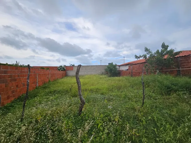 Terreno à venda em Uruaú - Beberibe/CE<br>