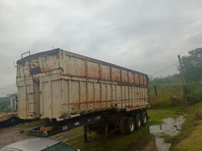Semi Reboque Caçamba basculante 40m3 - TORRO