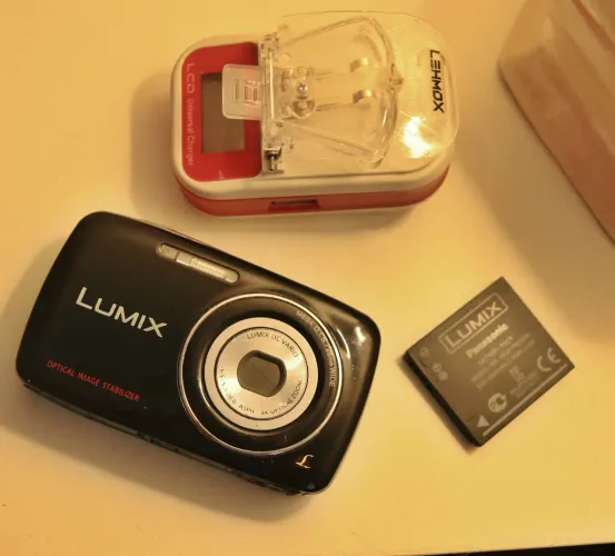 Camera digital Lumix 12.2mp