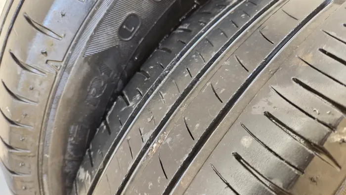 Pneu Dunlop 185/70 R14 meia vida