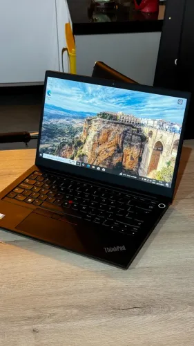 Notebook Lenovo ThinkPad E14 Gen 2 | 16GB Ram | Intel Core i7 | 256GB SSD - Loja física!