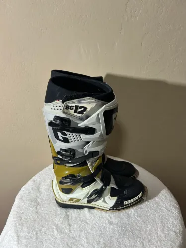 Bota Gaerne Cross SG12 - Cinza Magnésio Branco