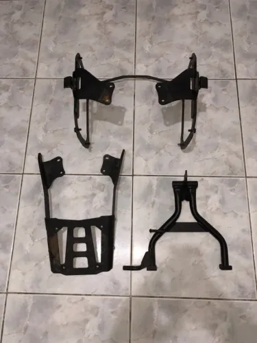 Suporte de baú traseiro/lateral e cavalete central para Twister 250
